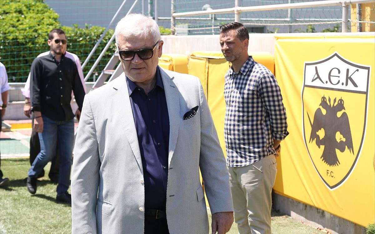 ΑΕΚ: Στον Βόλο για τον τελικό του Κυπέλλου με τον ΠΑΟΚ ο Δημήτρης Μελισσανίδης