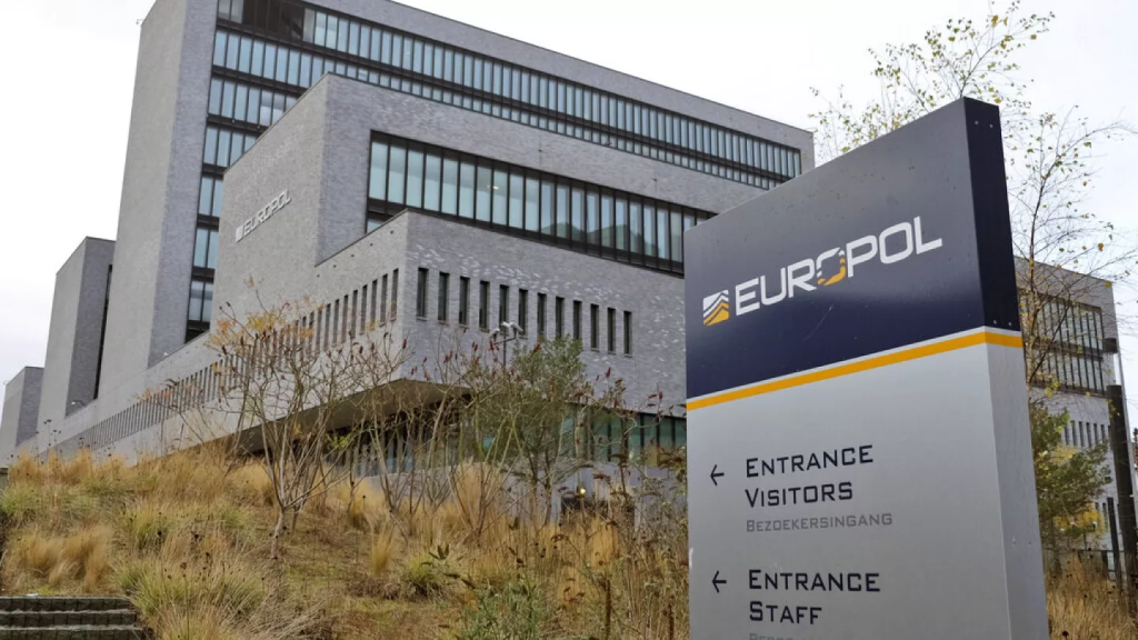 Εξαρθρώθηκε βαλκανικό καρτέλ ύστερα από επιχείρηση της Europol σε επτά χώρες