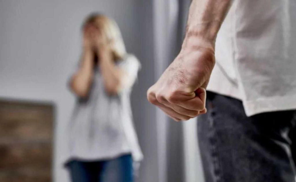 Γρεβενά: Συνελήφθη 61χρονος που ξυλοκόπησε την 53χρονη σύζυγό του