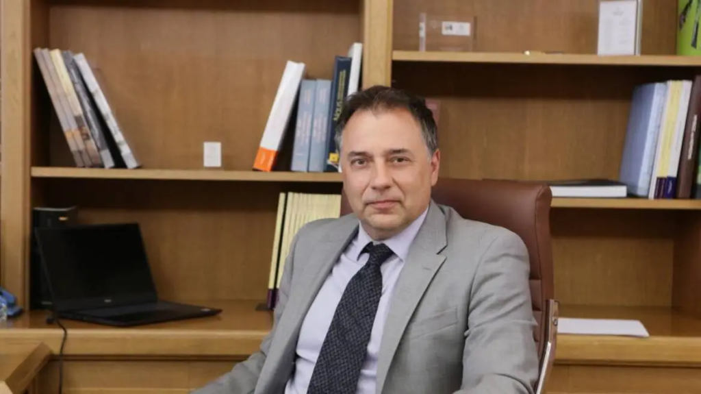 Ο υποδιοικητής της Τράπεζας της Ελλάδας, Θεόδωρος Πελαγίδης αναλαμβάνει καθήκοντα υπηρεσιακού υπουργού Οικονομικών