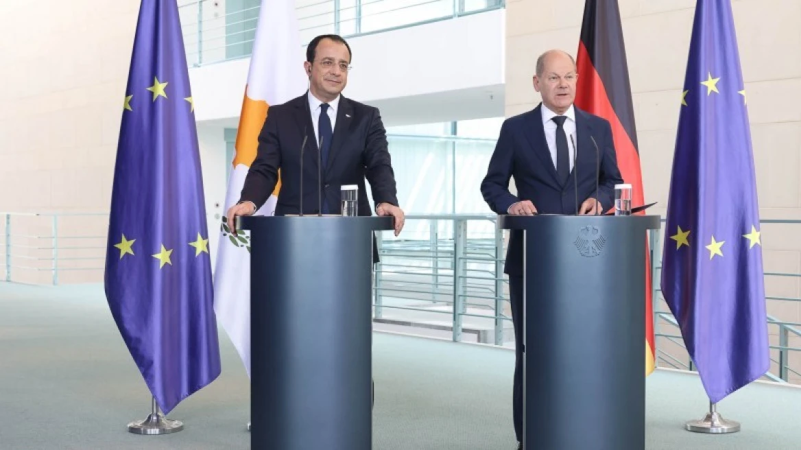 Υπέρ της λύσης «διζωνικής ομοσπονδίας και με τους Τουρκοκύπριους στην ηγεσία της Κύπρου» η Γερμανία