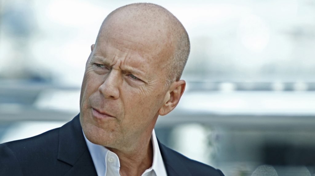 Ο Μπρους Γουίλις είχε αρχίσει να ξεχνάει από το 2021 – «Γύριζε» σκηνή σε εστιατόριο και νόμιζε ότι ήταν πραγματικότητα