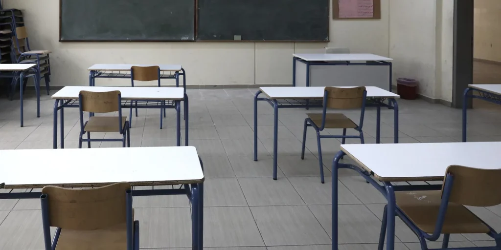 Θεσσαλονίκη: Άγνωστοι βανδάλισαν Γυμνάσιο της Μαλακοπής