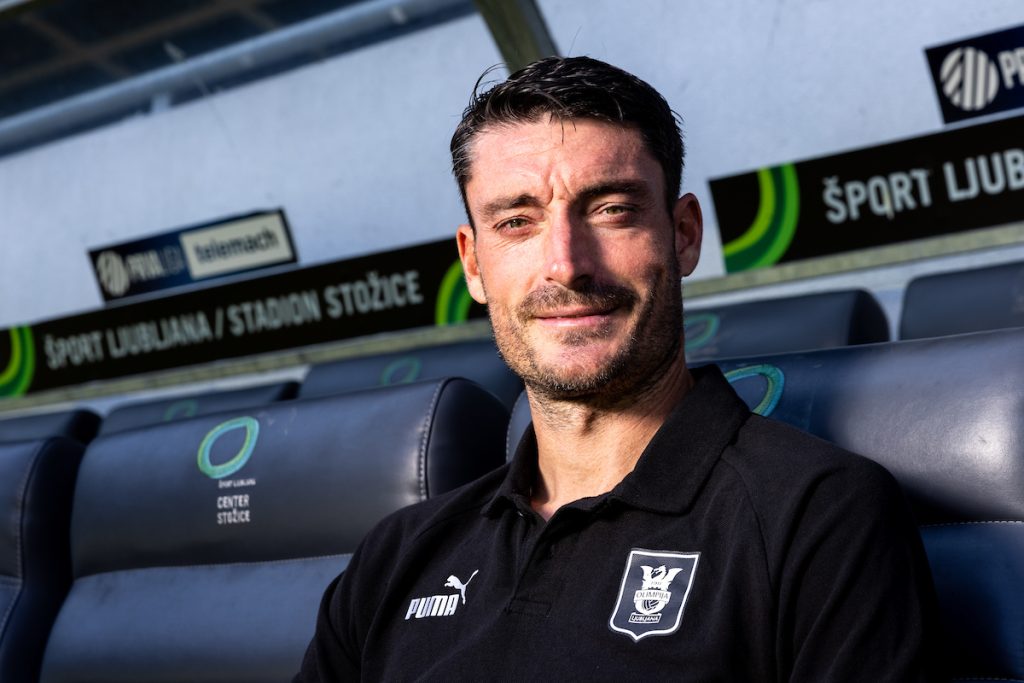 Ολυμπιακός: Ο Άλμπερτ Ριέρα προτάθηκε για τη θέση του προπονητή