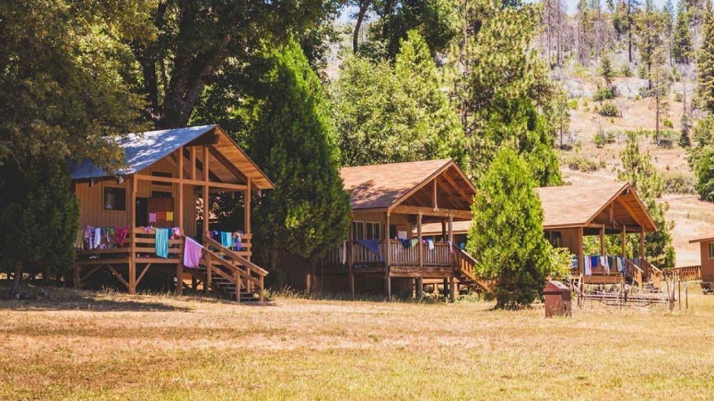 ΔΥΠΑ – Παιδικές κατασκηνώσεις: Μέχρι αύριο η υποβολή αιτήσεων – Ποιοι είναι οι δικαιούχοι