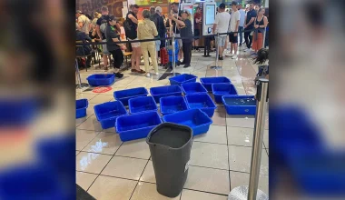 Εικόνες ντροπής στη Ρόδο: Πλημμύρισε το αεροδρόμιο και μαζεύουν τα νερά με κουβάδες (φωτο)