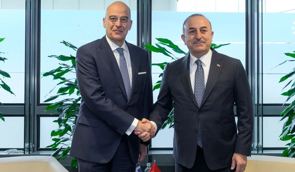 Επικοινωνία Ν.Δένδια – Μ.Τσαβούσογλου για τη νίκη του Ρ.Τ.Ερντογάν στις εκλογές στην Τουρκία