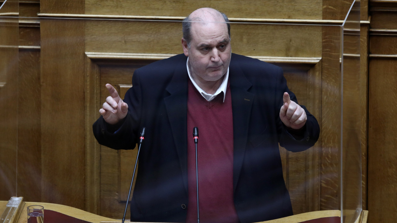 Ν.Φίλης για τράπεζα θεμάτων: «Νέο επιτελικό φιάσκο του υπουργείου Παιδείας»