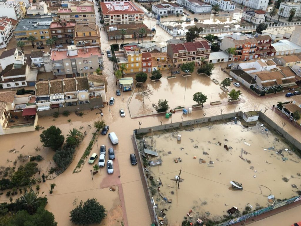 Σε κατάσταση «συναγερμού» μεγάλο μέρος της Ισπανίας – Καταρρακτώδεις βροχές και πλημμύρες (βίντεο)