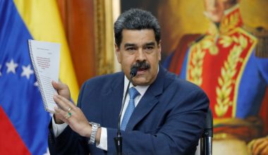 Ο Ν.Μαδούρο κάνει λόγο για «νέα εποχή» στις σχέσεις Βραζιλίας-Βενεζουέλας