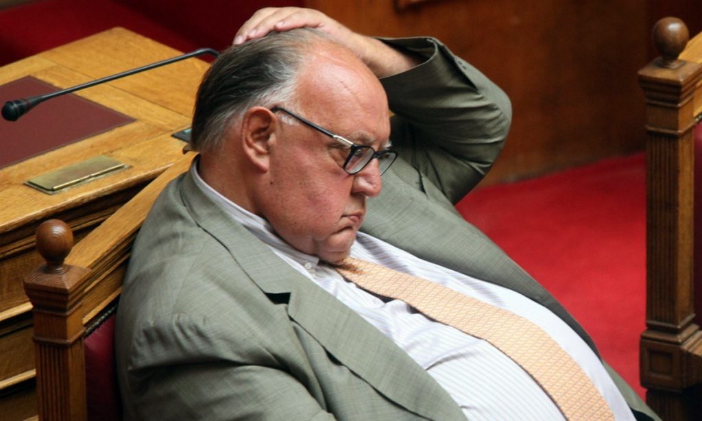 «Μαζί τα φάγαμε»: Η ιστορική φράση του Θεόδωρου Πάγκαλου που προκάλεσε «θύελλα» αντιδράσεων (βίντεο)