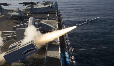Ουκρανία: Θα λάβει από τις ΗΠΑ άγνωστο αριθμό πυραύλων εδάφους-αέρος RIM-7 Sea Sparrow