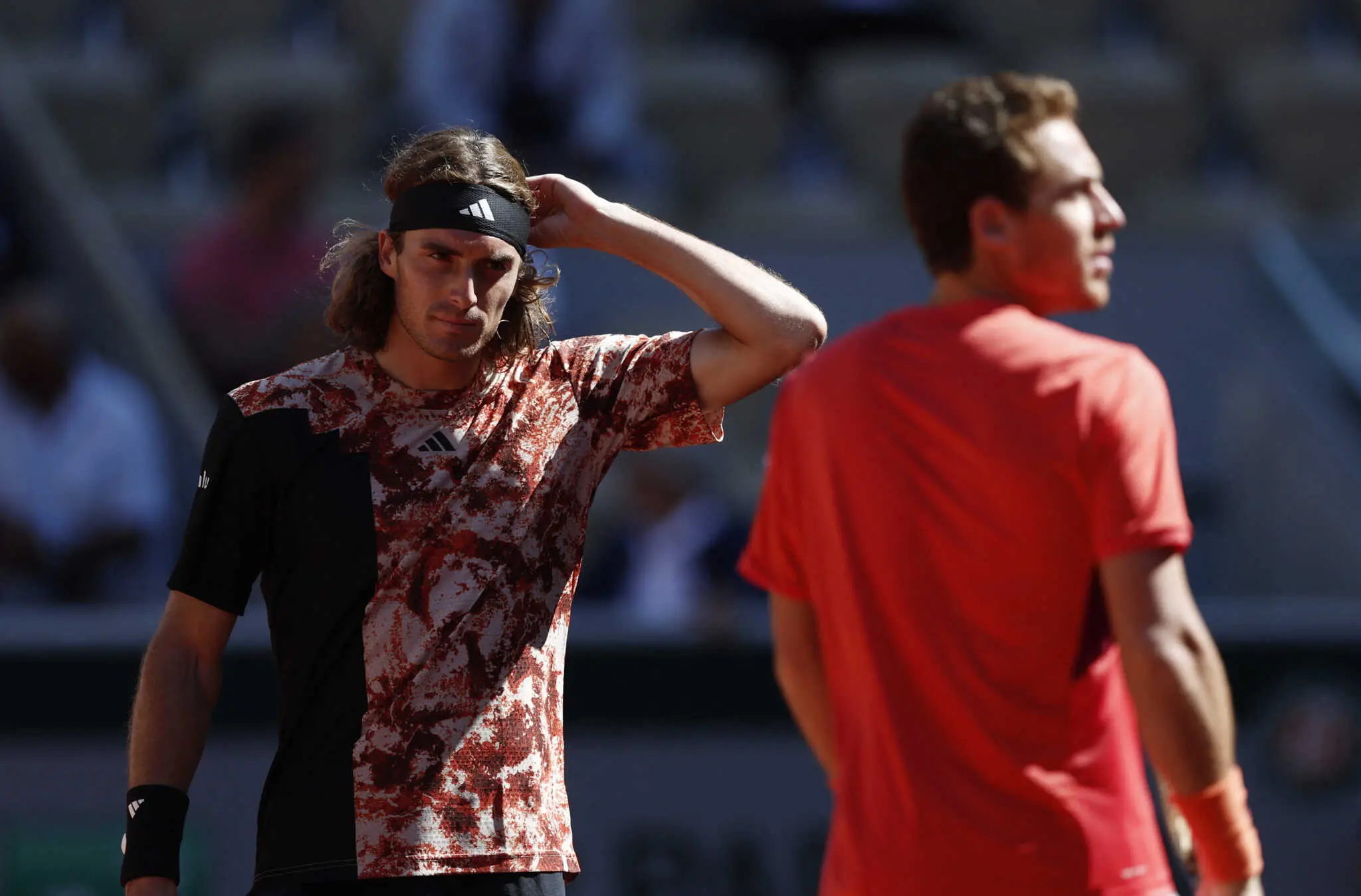 Άνετη πρόκριση του Στέφανου Τσιτσιπά στους «32» του Ρολάν Γκαρός