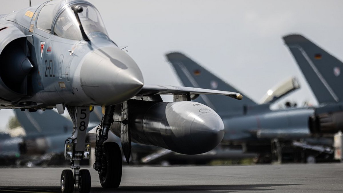 ΝΑΤΟ: 150 μαχητικά στην άσκηση “Arctic Challenge Exercise” αναπτύχθηκαν στην Αρκτική