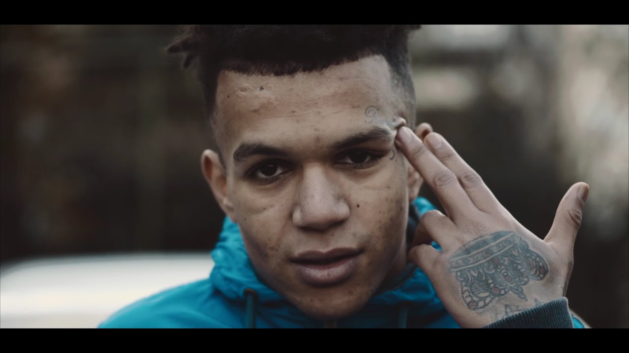 Συνελήφθη ο γνωστός τράπερ Thug Slime στο κέντρο της Αθήνας – Βρήκαν πάνω του μαχαίρι 23 εκατοστών (φωτό)