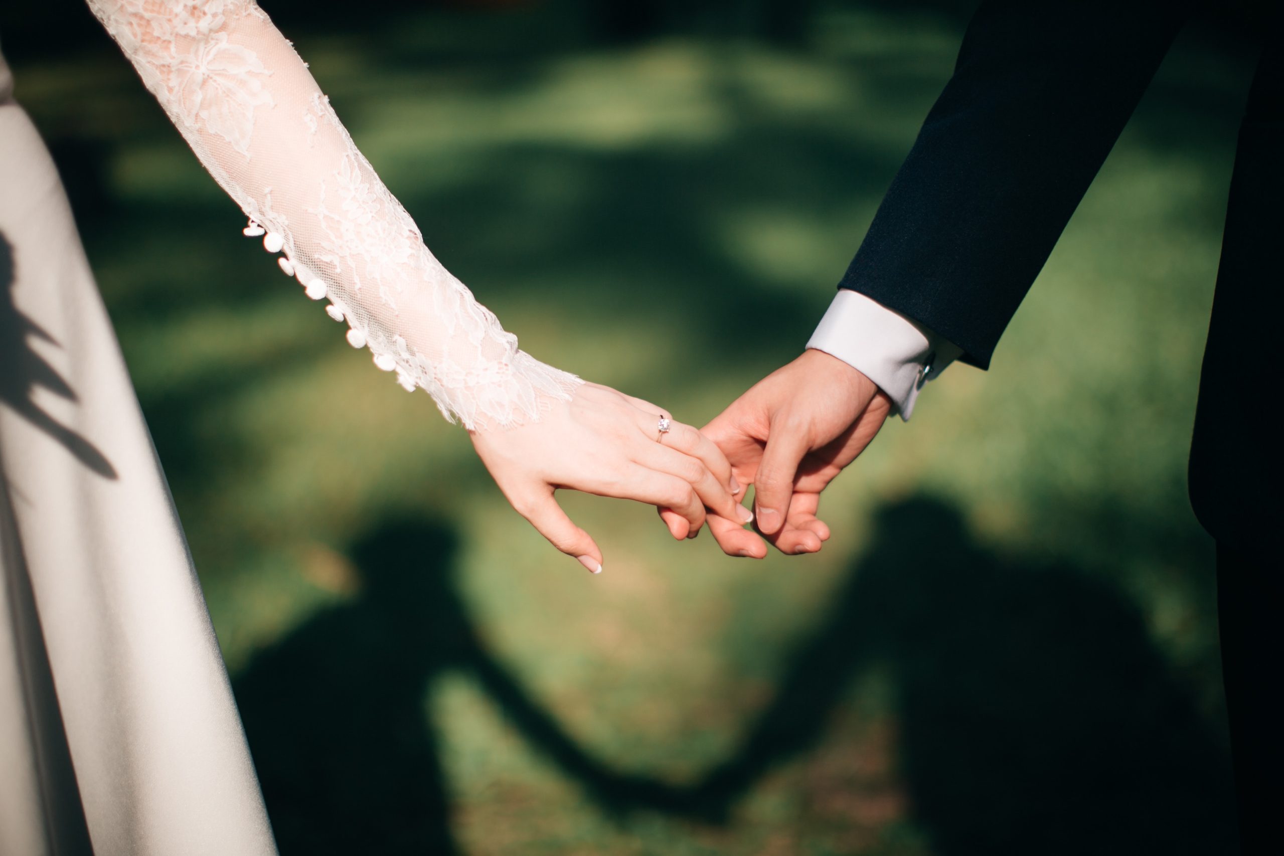 ΗΠΑ: Γαμπρός αποκάλυψε ότι η νύφη τον απάτησε με τον κουμπάρο του στο τραπέζι του γάμου