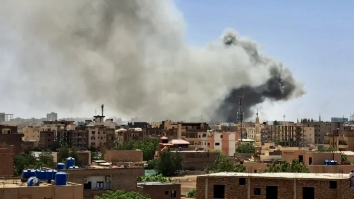 Σουδάν: Το Χαρτούμ βομβαρδίζεται παρά την επιβολή κυρώσεων από τις ΗΠΑ