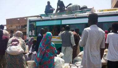 Σουδάν: Κλιμακώνονται οι μάχες στο Χαρτούμ – Συνετρίβη στρατιωτικό αεροσκάφος κοντά στον Νείλο
