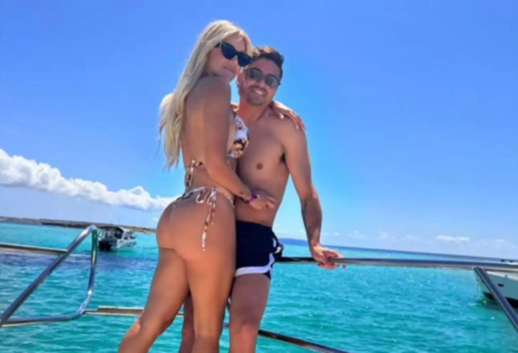 Ο Σ.Παλάσιος του Παναθηναϊκού κάνει διακοπές στην Ίμπιζα και η σύζυγός του αναστατώνει με το ανύπαρκτο μαγιό της (φώτο)