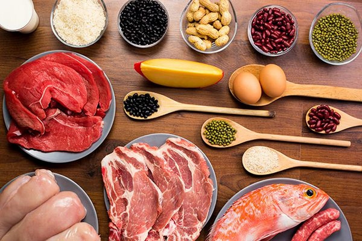 Οι 10 τροφές με πρωτεΐνες που πρέπει να… ξεχάσετε αν θέλετε να χάσετε κιλά