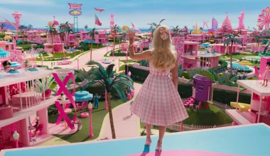 Tαινία Barbie: Χρησιμοποίησαν τόσο πολύ ροζ που προκάλεσαν… παγκόσμια έλλειψη στο χρώμα