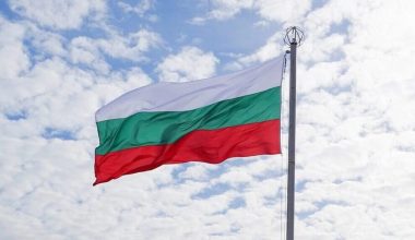 Βουλγαρία: Ο πληθωρισμός μειώθηκε στο μισό αφότου ανέλαβε η υπηρεσιακή κυβέρνηση