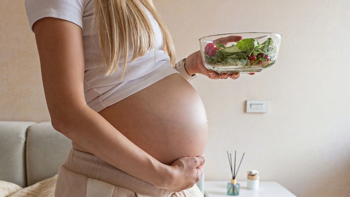 Οι τροφές που πρέπει να αποφεύγει μια γυναίκα κατά τη διάρκεια της εγκυμοσύνης