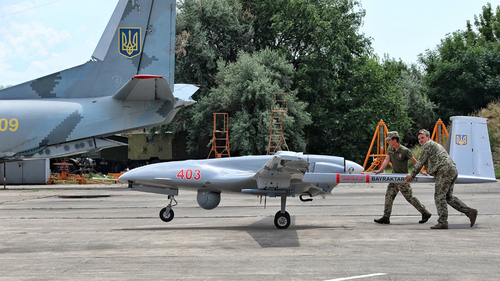 Βίντεο: Η ρωσική αεράμυνα καταρρίπτει ουκρανικό drone στην Κριμαία