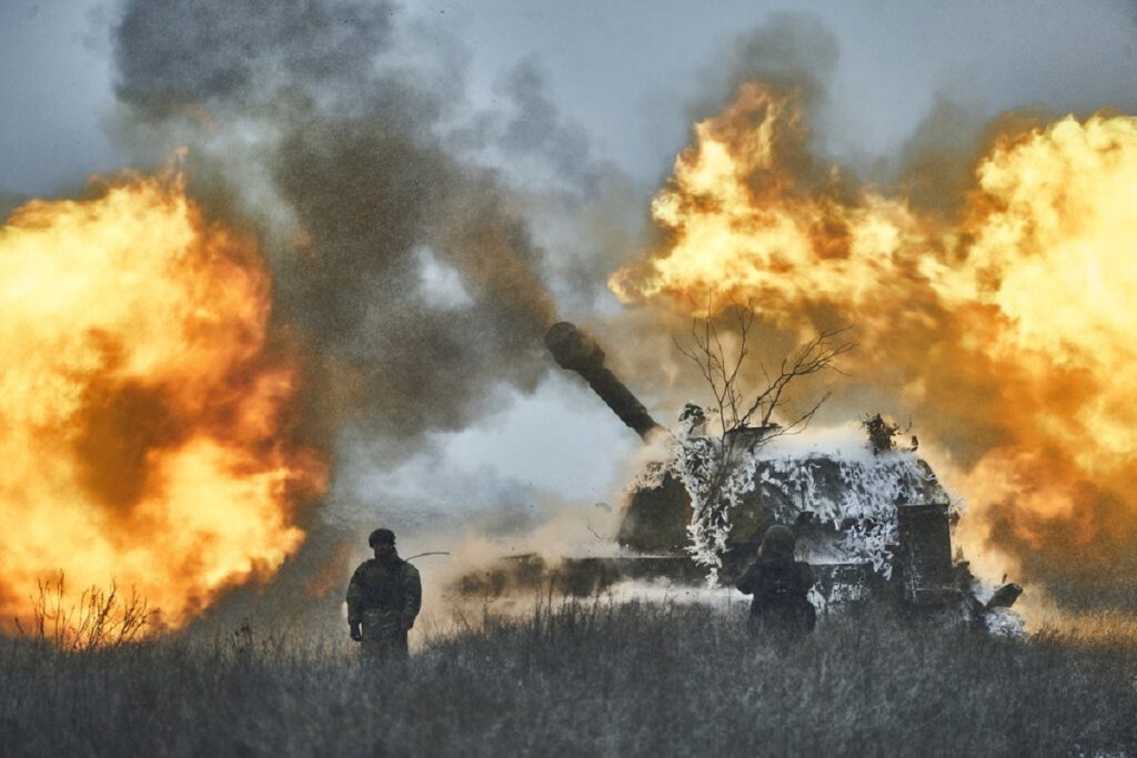 Η Ουκρανία βομβάρδισε τον ηλεκτρικό υποσταθμό κοντά στη Nova Kakhovka (βίντεο)