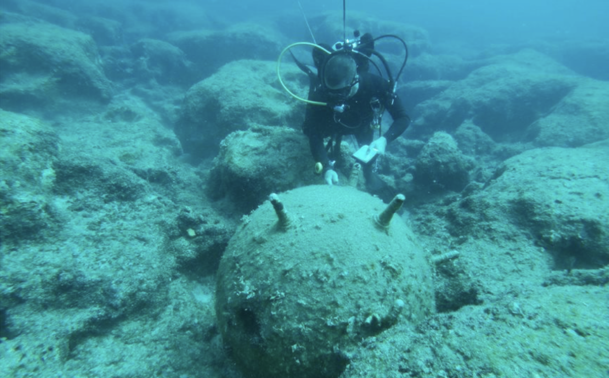 Λάρισα: Εντοπίστηκαν δύο νάρκες στη θάλασσα σε κοντινή απόσταση από παραλία