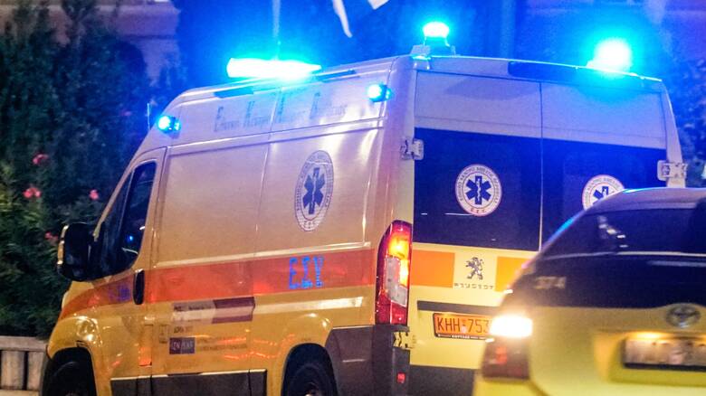 Σοβαρό τροχαίο στο κέντρο της Ελευσίνας – «Πιάστηκαν» στα χέρια στη μέση του δρόμου οι εμπλεκόμενοι