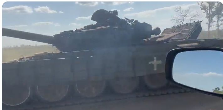Ρώσοι πήραν ως «λάφυρα» τα άρματα μάχης που παράτησαν οι Ουκρανοί μετά την αποτυχημένη επίθεση στη Ζαπορίζια (βίντεο)