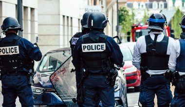 Γαλλία: Άνδρας σε αμόκ επιτέθηκε με μαχαίρι και τραυμάτισε παιδιά σε παιδική χαρά
