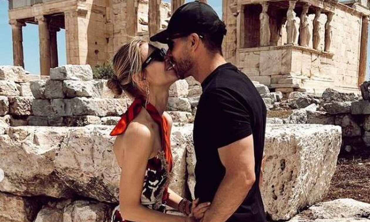 Ο Ντιέγκο Σιμεόνε της Ατλέτικο Μαδρίτης στην Ακρόπολη με τη σύζυγό του (φώτο)