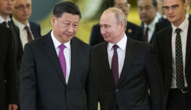 Ρωσία και Κίνα συμφώνησαν να συνεχίσουν να επεκτείνουν τη στρατιωτική συνεργασία τους