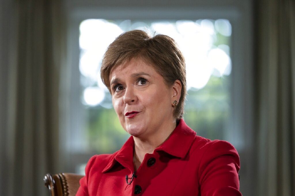 Νίκολα Στάρτζεον: Συνελήφθη η πρώην πρωθυπουργός της Σκωτίας