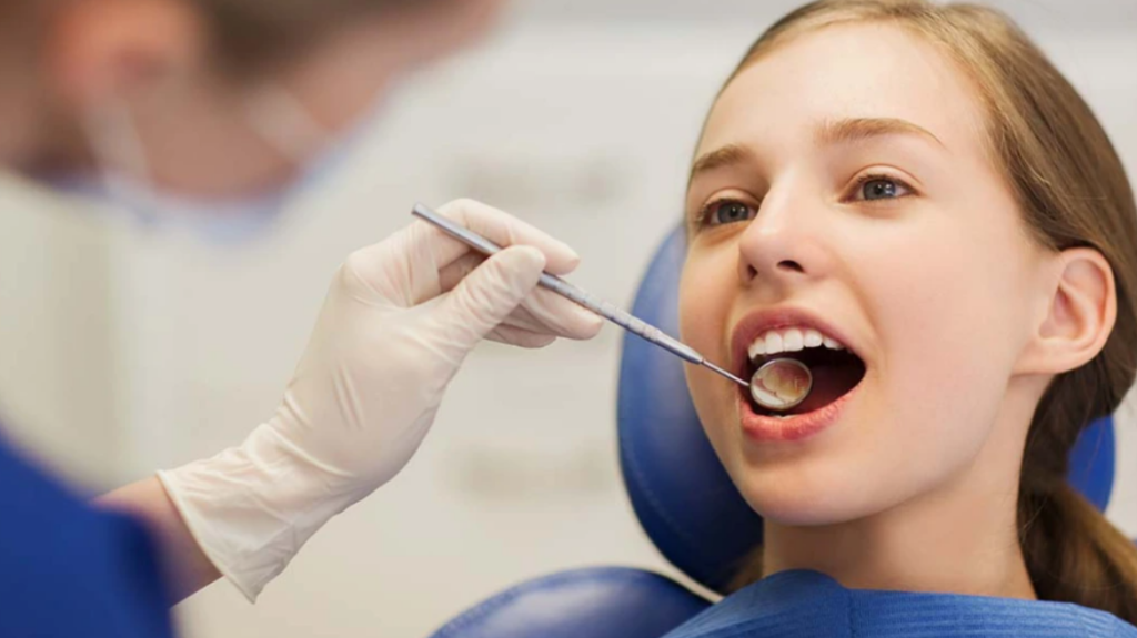 Dentist Pass: Διευρύνεται το πρόγραμμα και για εφήβους έως 17 ετών