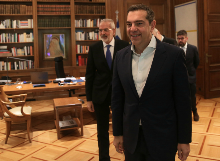 O ΣΥΡΙΖΑ προσπαθεί να δικαιολογήσει τα αδικαιολόγητα για τους εξτρεμιστές μουσουλμάνους υποψηφίους του ψηφοδελτίου του