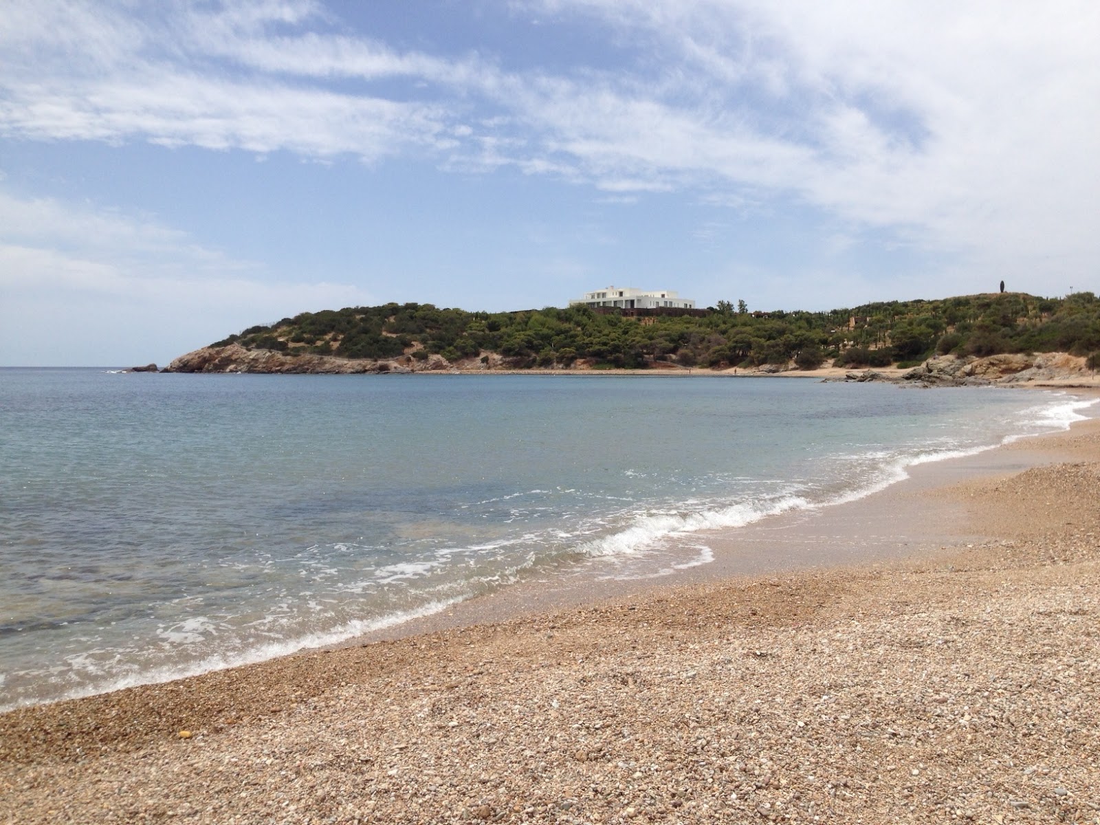 Οι τέσσερις παραλίες της Αττικής που είναι ιδανικές για όλη την οικογένεια