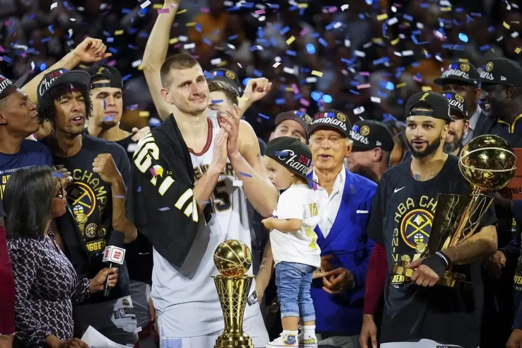 Ο Νίκολα Γιόκιτς έχασε το βραβείο των τελικών του NBA – «Δεν ξέρω που βρίσκεται»