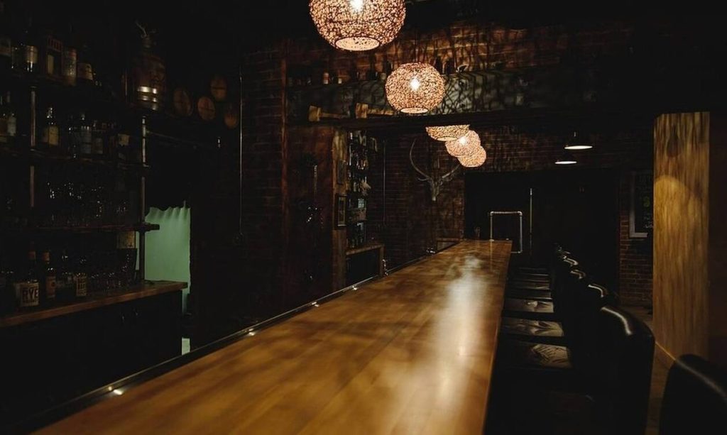 Μαρτυρία πρώην μπράβου: «Μπορεί να έδερνα αλλά έπαιρνα καλά χρήματα – Όσο μεγαλώνεις “χτίζεις” όνομα στην πιάτσα»