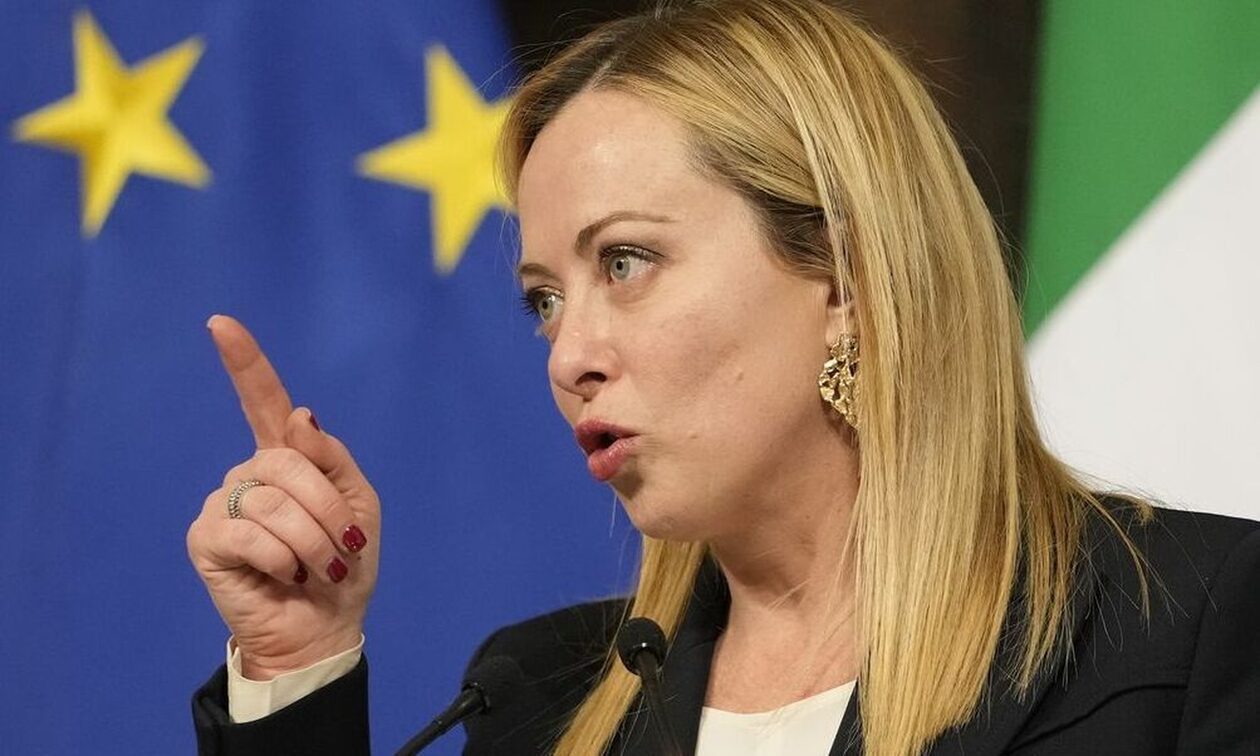 Μελόνι: «Χωρίς την προστασία των εξωτερικών συνόρων της ΕΕ, είναι δύσκολο να συζητήσουμε για δευτερογενείς ροές»