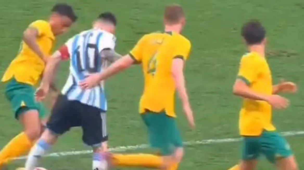 Λ.Μέσι: Τους πέρασε σαν σταματημένους και μάλιστα ο τελευταίος του τραβούσε συνεχώς τη φανέλα, αλλά σκόραρε