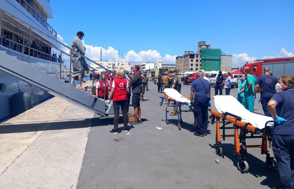 Νέες φωτογραφίες ντοκουμέντο από το ναυάγιο με τους παράνομους μετανάστες στην Πύλο – Η ανακοίνωση του Λιμενικού