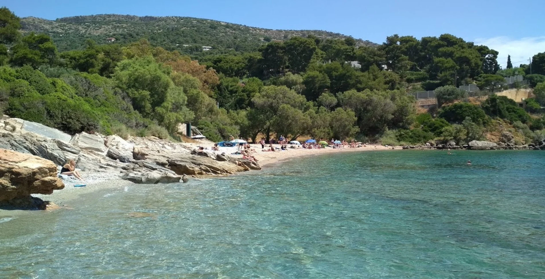 Ερωτοσπηλιά: Η παραλία «παράδεισος» στο Πόρτο Ράφτη που πρέπει να επισκεφθείς φέτος το καλοκαίρι (βίντεο)