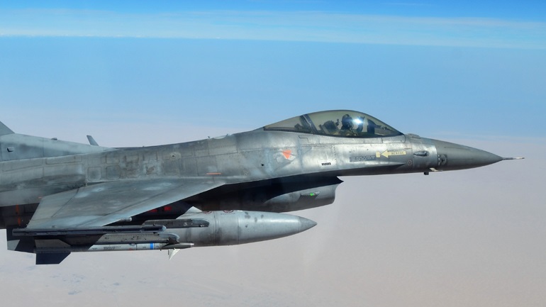 Η Ουκρανία σχεδιάζει να στείλει «αρκετές δεκάδες» πιλότους σε χώρες του ΝΑΤΟ για να εκπαιδευτούν στα F-16