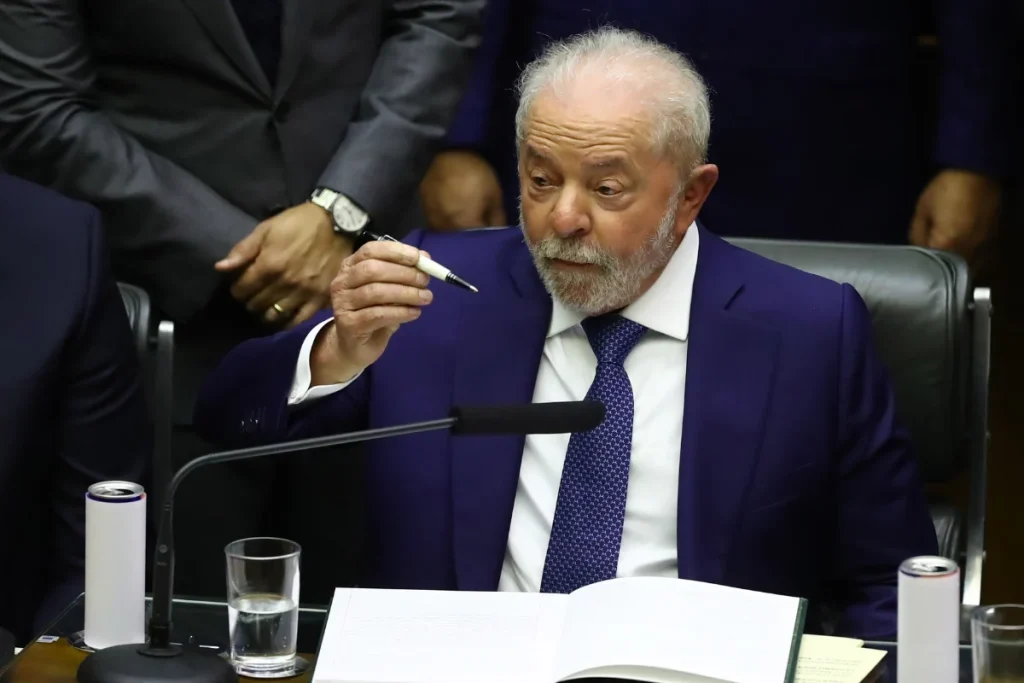 Βραζιλία: Ετοίμαζαν πραξικόπημα για να μην αναλάβει ο Λούλα; – Τι βρέθηκε σε κινητό συνεργάτη του Ζ.Μπολσονάρου