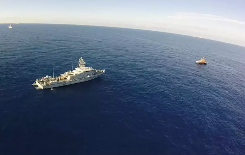 Το ΓΕΕΘΑ έδωσε στη δημοσιότητα πλάνα από την επιχείρηση διάσωσης στο ναυάγιο στην Πύλο