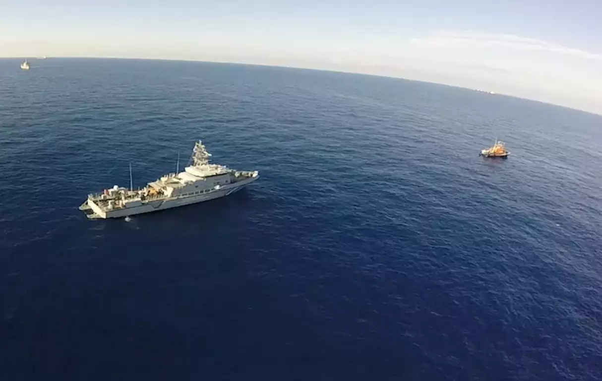 Το ΓΕΕΘΑ έδωσε στη δημοσιότητα πλάνα από την επιχείρηση διάσωσης στο ναυάγιο στην Πύλο