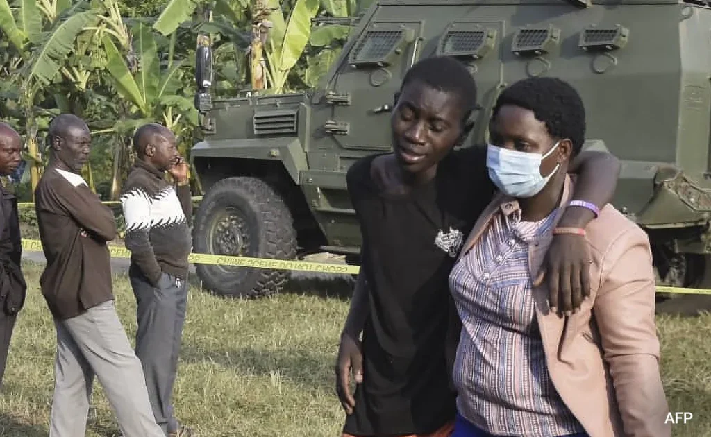 Ουγκάντα: Σφαγή από εξτρεμιστές μουσουλμάνους- Εκτέλεσαν 42 μαθητές σε λύκειο κοντά σύνορα με το Κονγκό